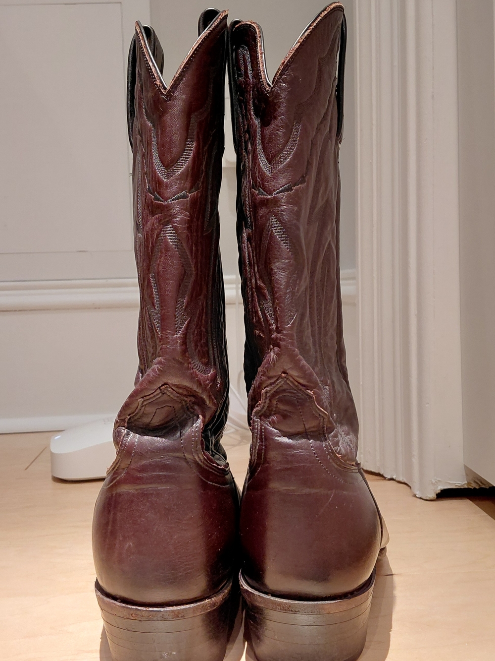 Lucchese Men's Dark Brown Leather Western Boots - Picture 7 of 8